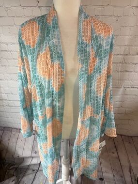 1X Ruby Rd. Woman Bathing Suit Cover Up. 3/4 Bell Sleeve Light Teal and Peach